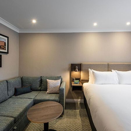 Holiday Inn - Manchester - Oldham By Ihg المظهر الخارجي الصورة