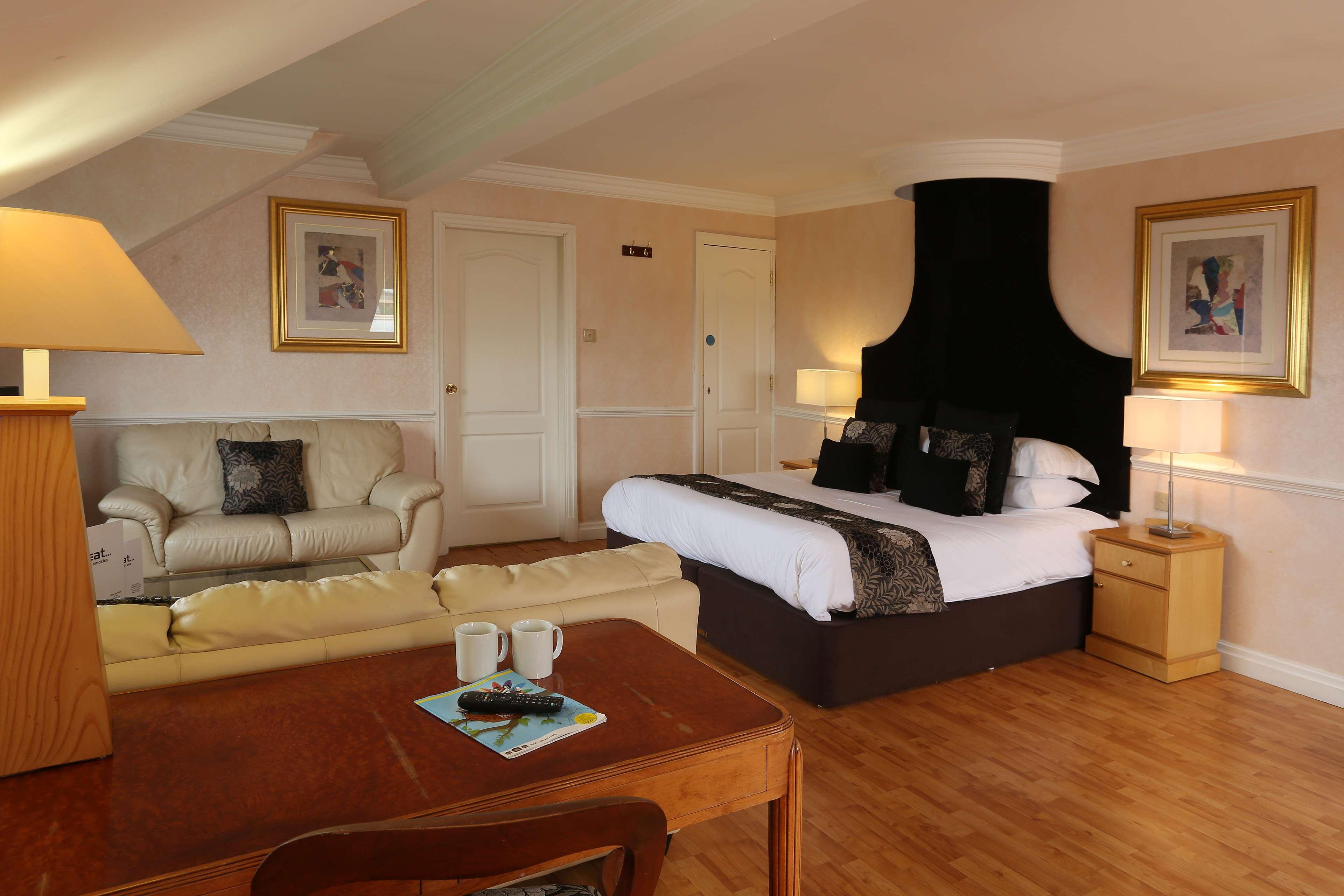 Holiday Inn - Manchester - Oldham By Ihg المظهر الخارجي الصورة