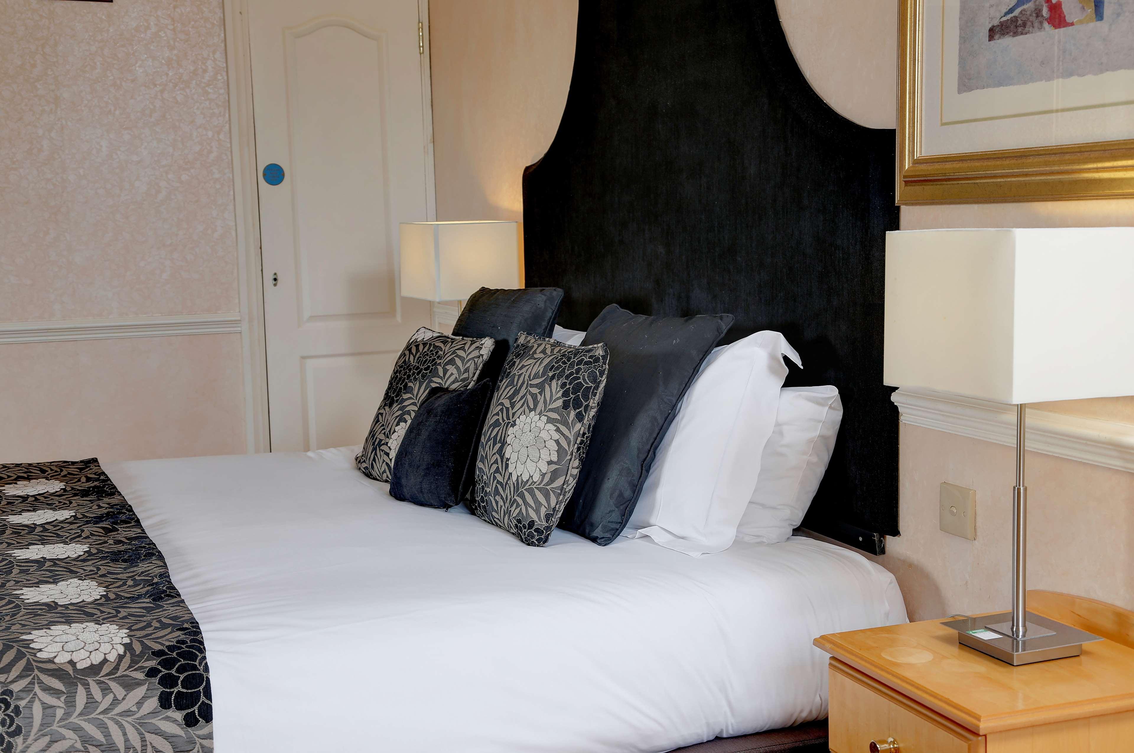 Holiday Inn - Manchester - Oldham By Ihg المظهر الخارجي الصورة
