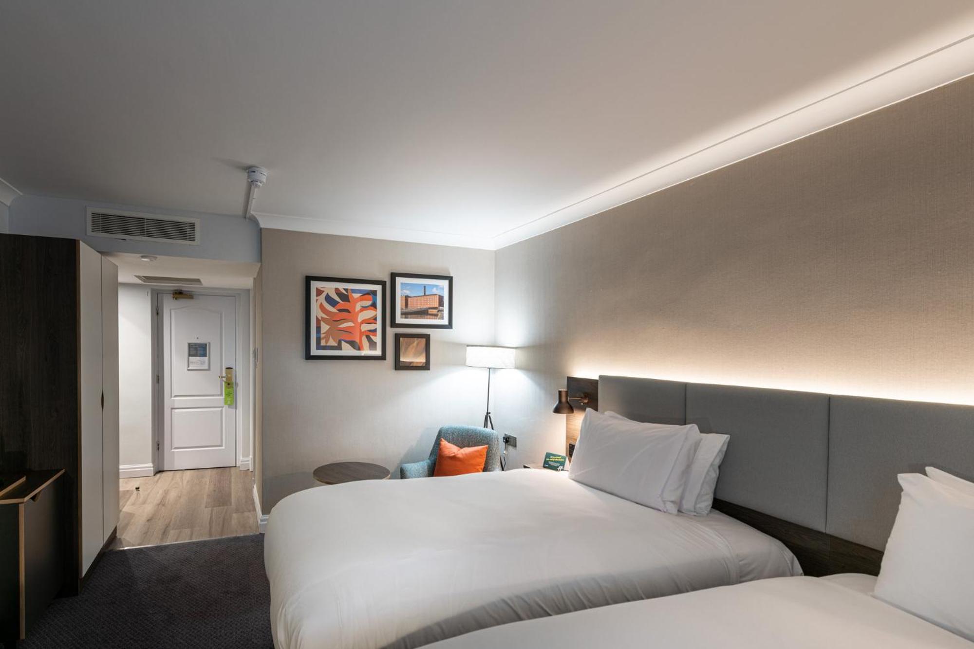 Holiday Inn - Manchester - Oldham By Ihg المظهر الخارجي الصورة