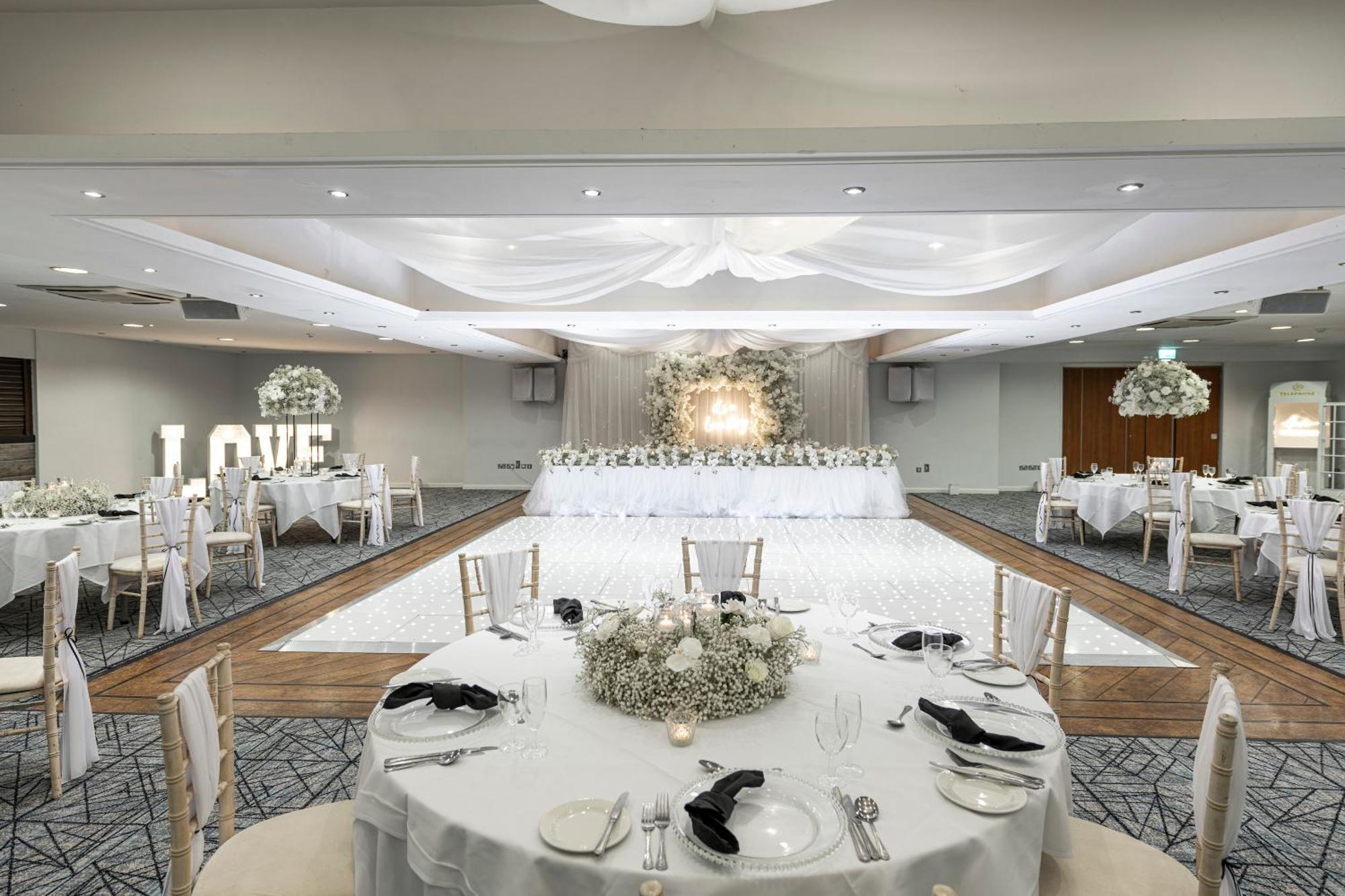 Holiday Inn - Manchester - Oldham By Ihg المظهر الخارجي الصورة