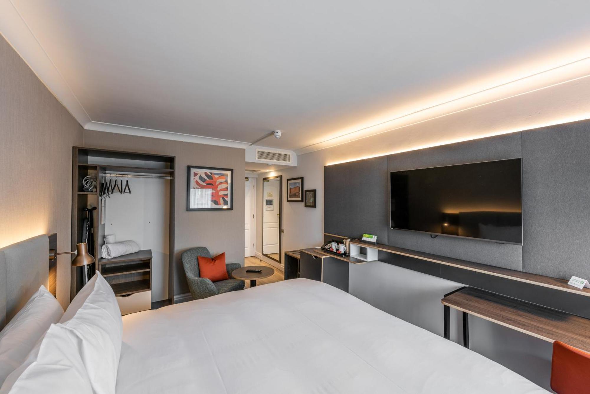 Holiday Inn - Manchester - Oldham By Ihg المظهر الخارجي الصورة