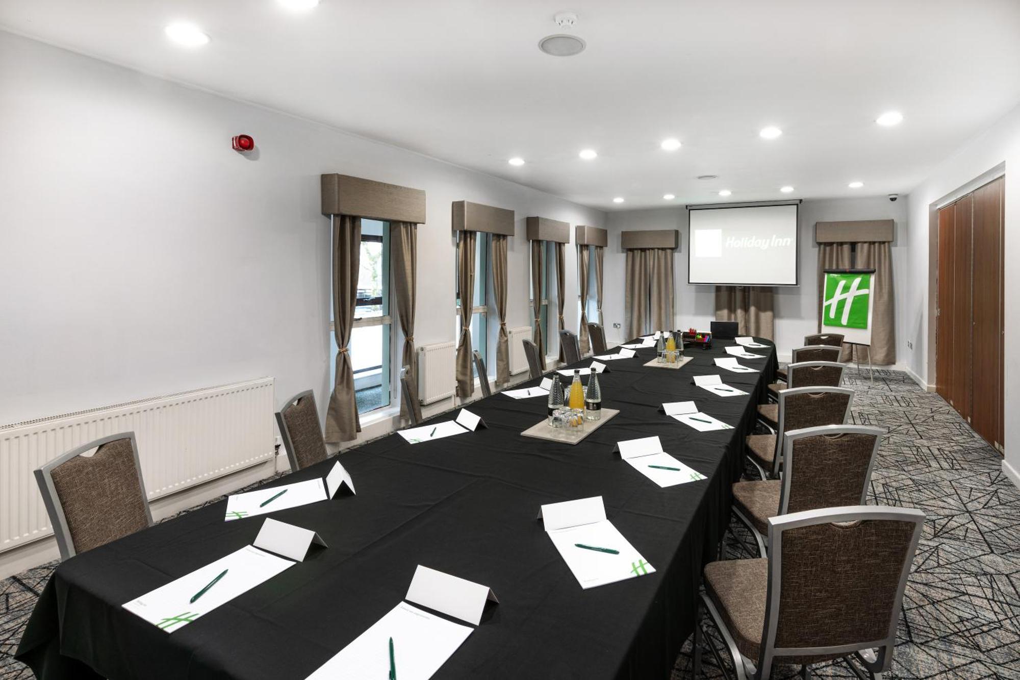 Holiday Inn - Manchester - Oldham By Ihg المظهر الخارجي الصورة