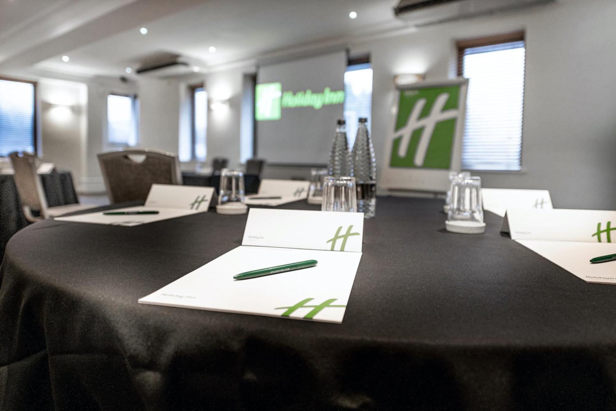 Holiday Inn - Manchester - Oldham By Ihg المظهر الخارجي الصورة